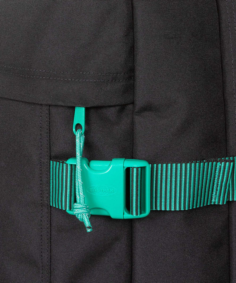 Eastpak Tranverz L Travel bag with wheels kontrast stripe black