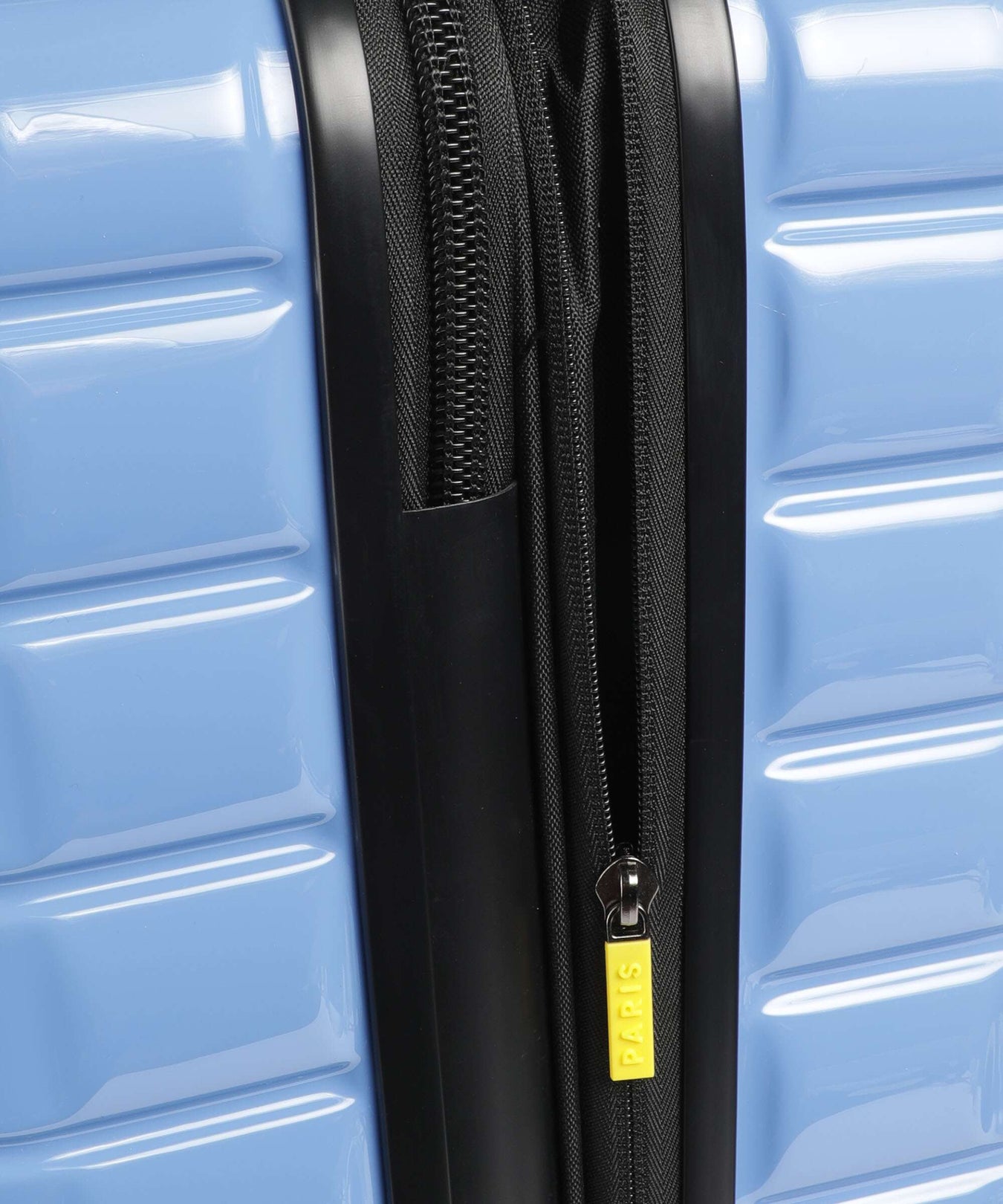 Delsey Paris Shadow 5.0 Spinner (4 wheels) marina