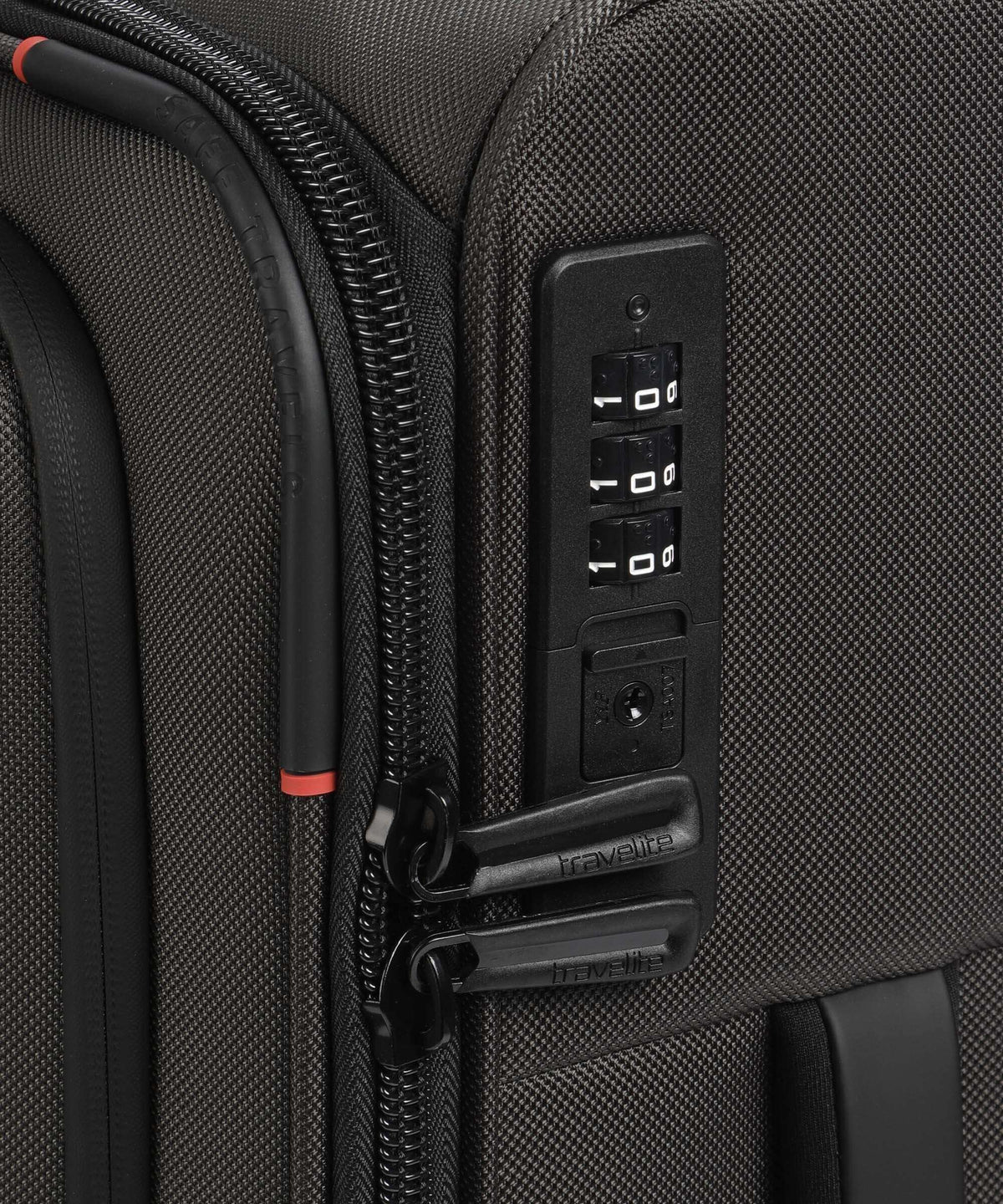 Travelite Crosslite 5.0 Spinner (4 wheels) oliv