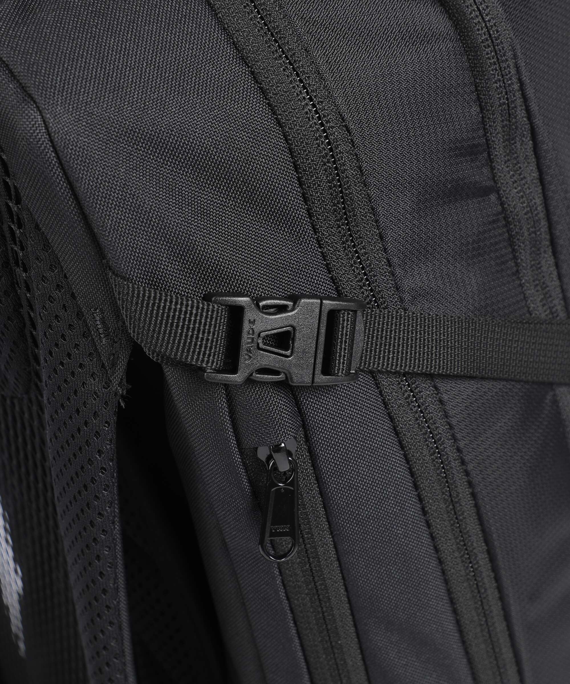 Vaude Wizard 28+4 Hiking backpack black