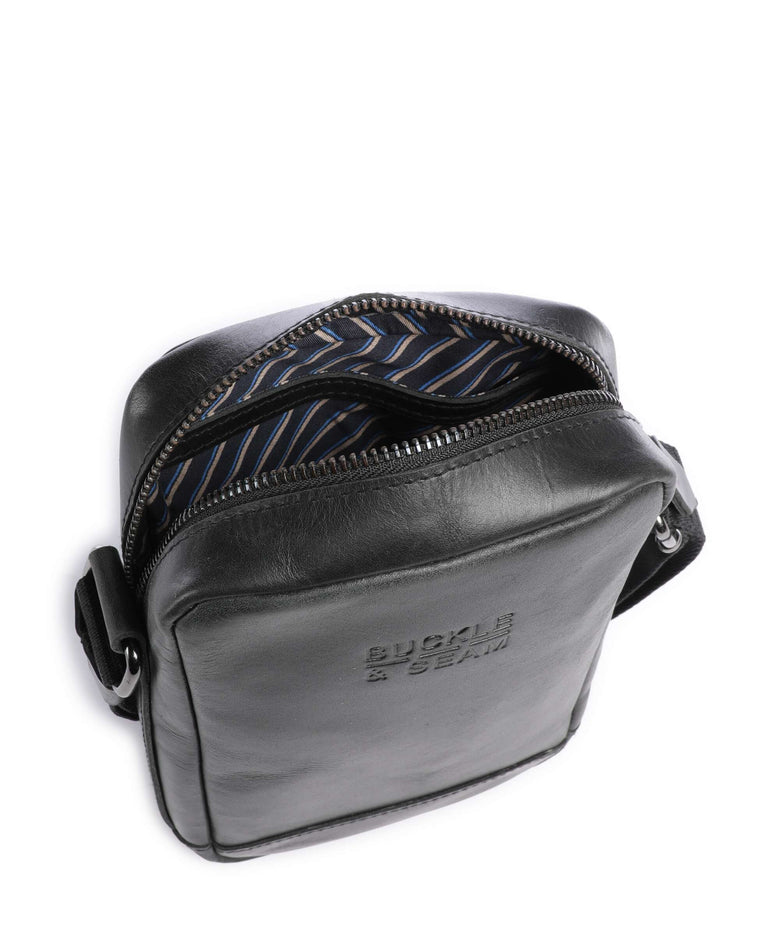 Buckle & Seam Crazy Horse Runner Crossbody bag black