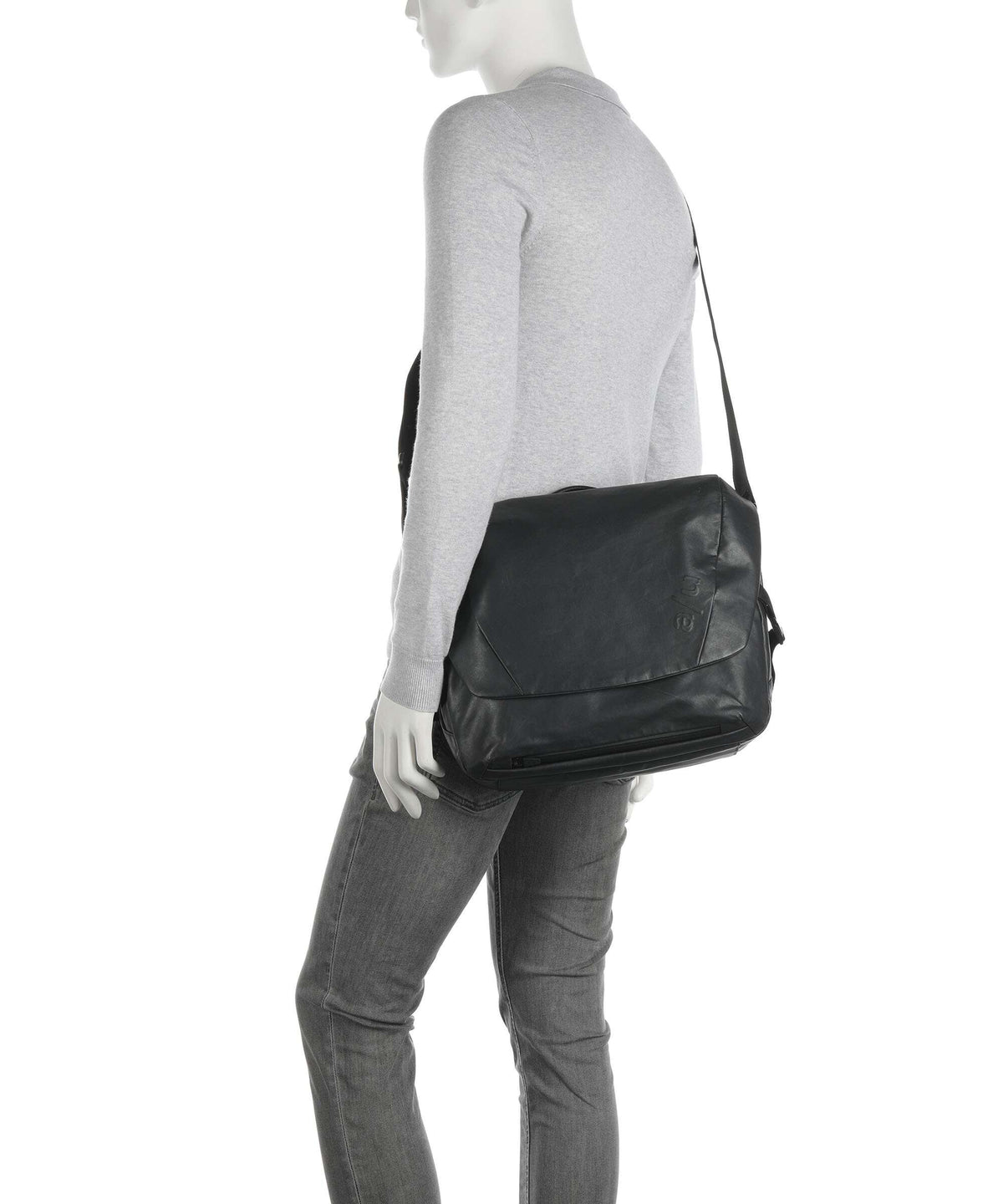 Aunts & Uncles Japan Yamakuni Messenger bag black