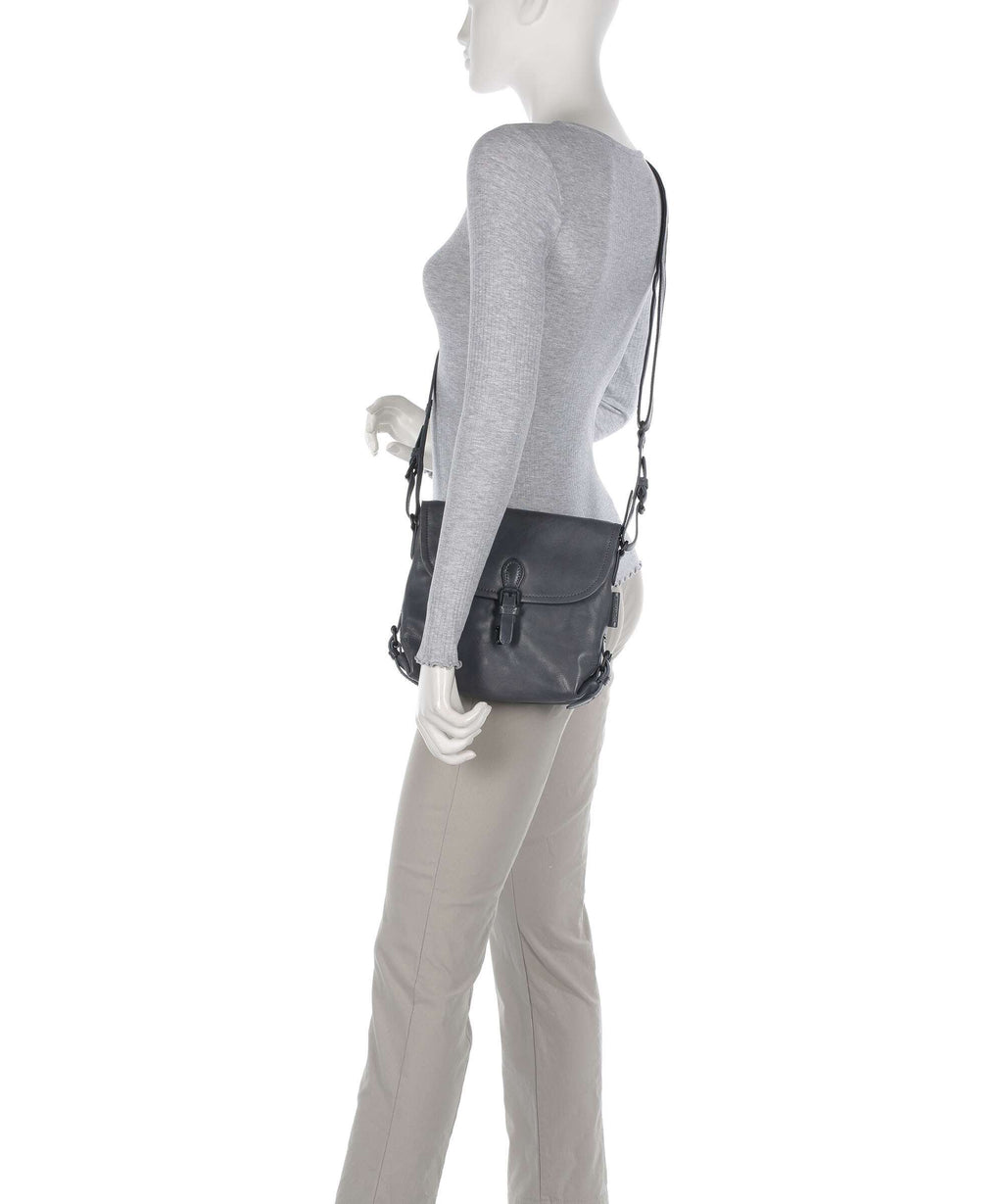 Aunts & Uncles Grandma's Luxury Club Mrs. Puff Pie Crossbody bag wind