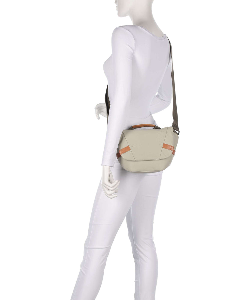 Aunts & Uncles Japan Kazo Crossbody bag dust