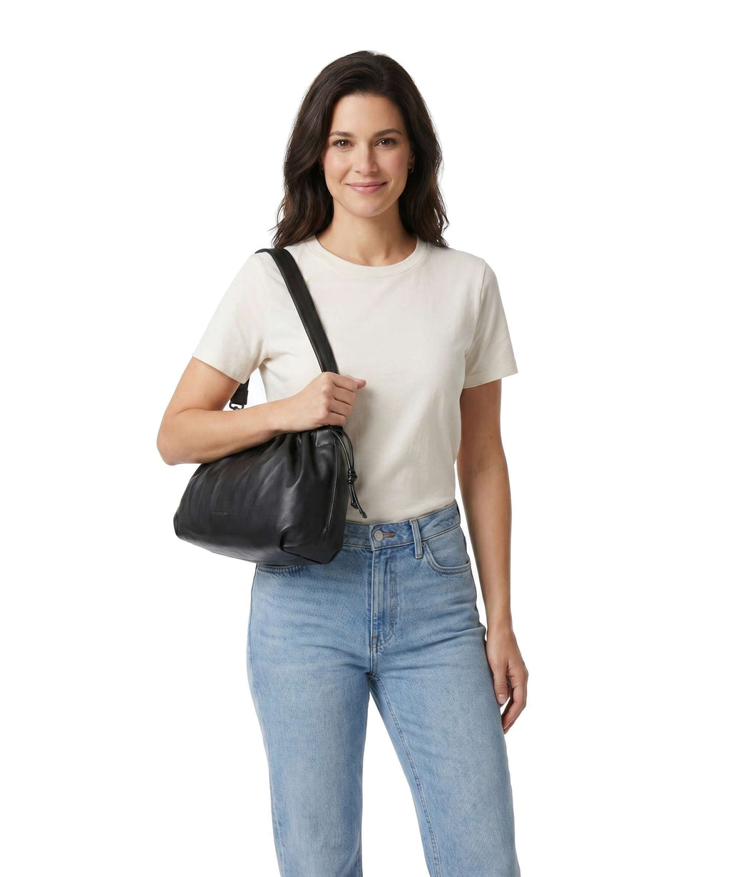 Aunts & Uncles Bohemian Vibes Bloom Hobo bag jet black