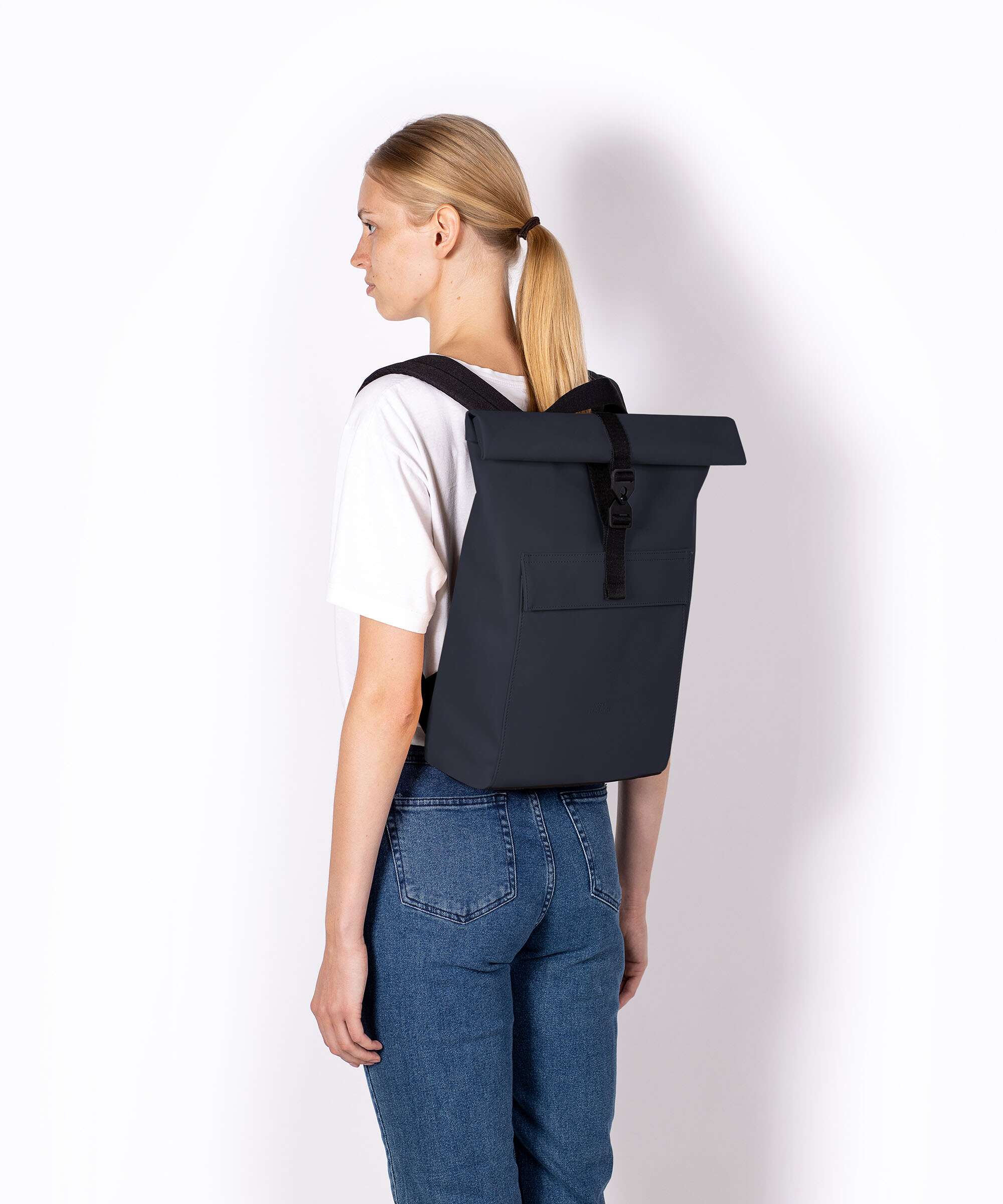 Ucon Acrobatics Lotus Jasper Mini Rolltop backpack nude/grape