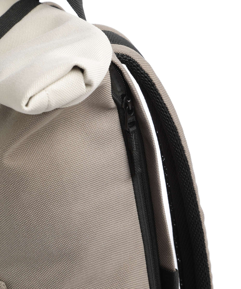 Ucon Acrobatics Original Jannik Medium Rolltop backpack dark sand/light sand