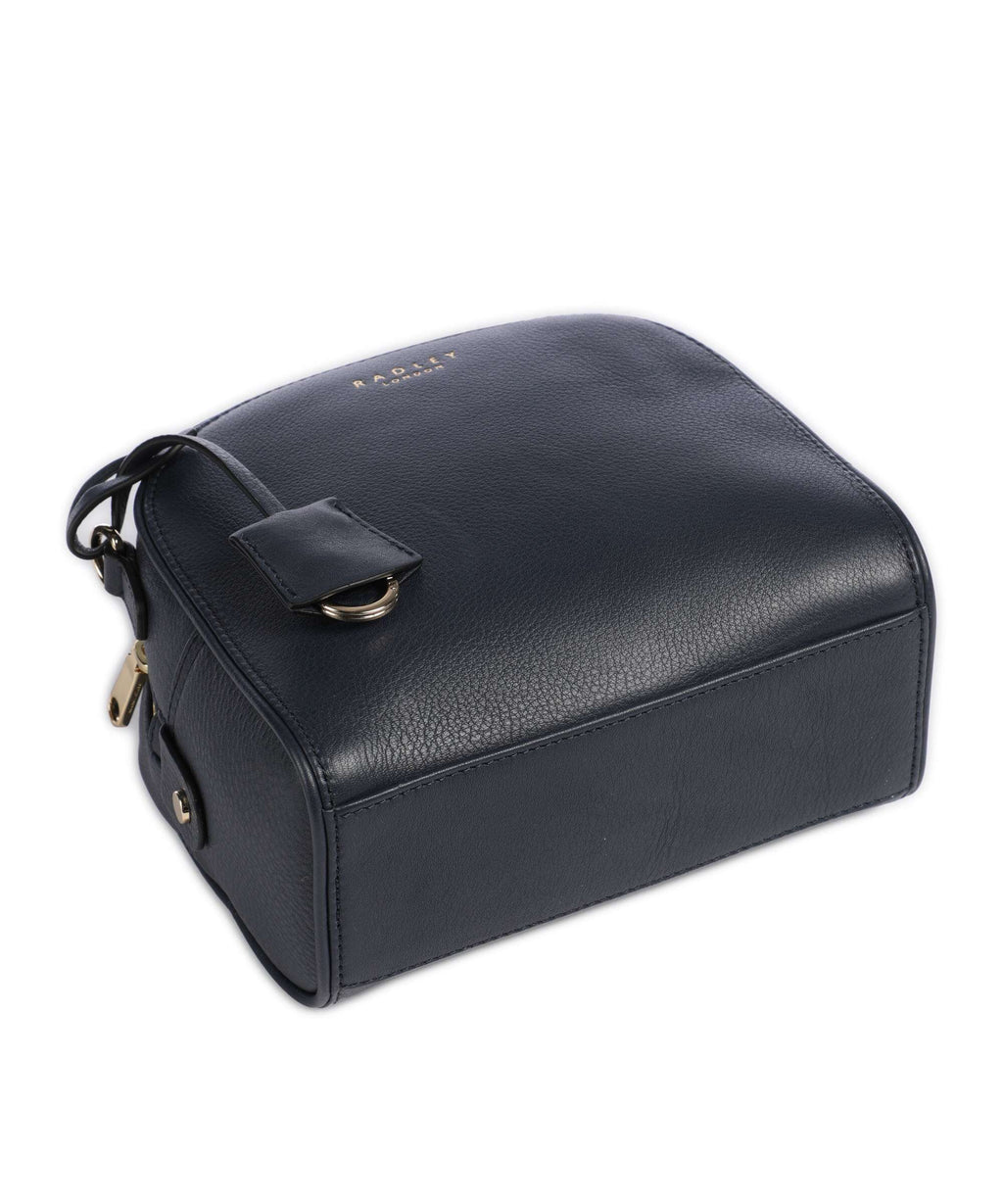 Radley London Arden Crescent Crossbody bag ink