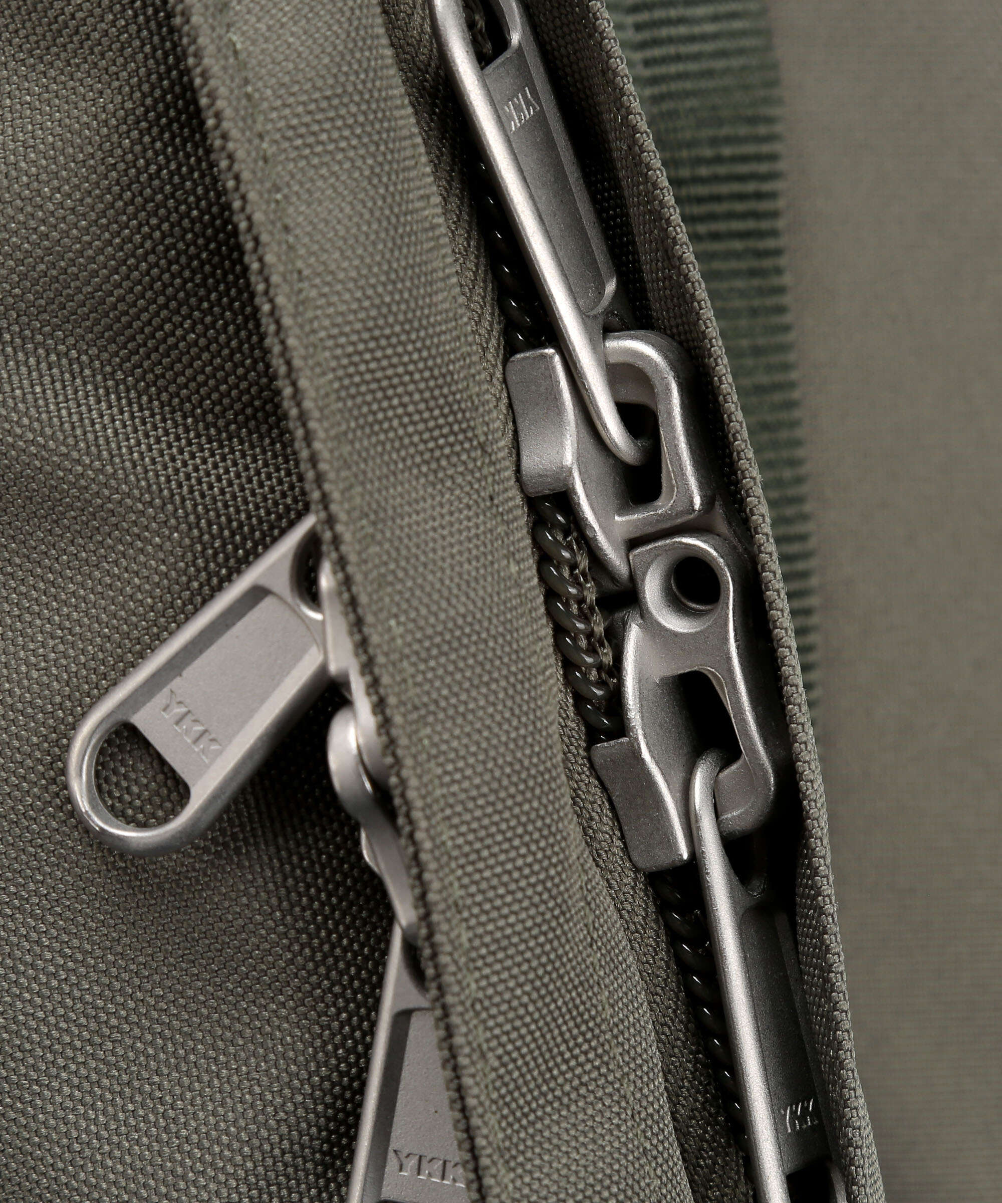 Cabin Zero Classic Pro 42 Travel backpack georgian khaki