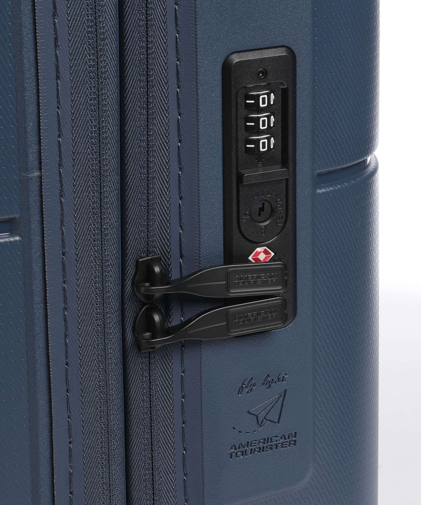 American Tourister Dashpop Disney Spinner (4 wheels) mickey pop letters