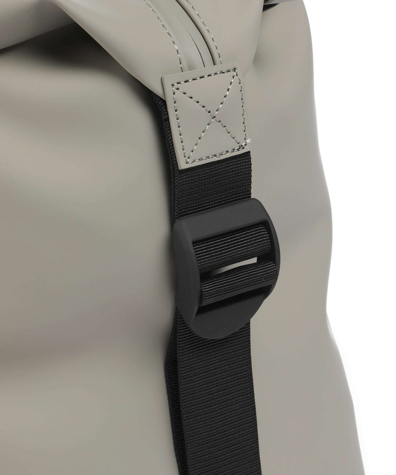 Rains Hilo Weekend bag drift