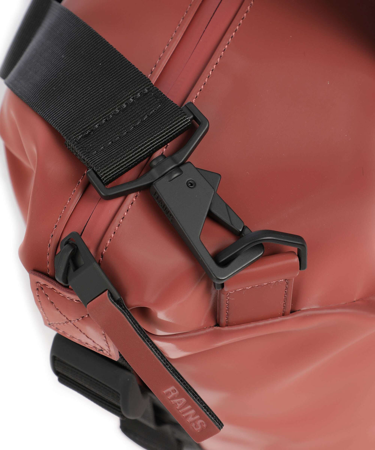 Rains Hilo Small Weekend bag honor