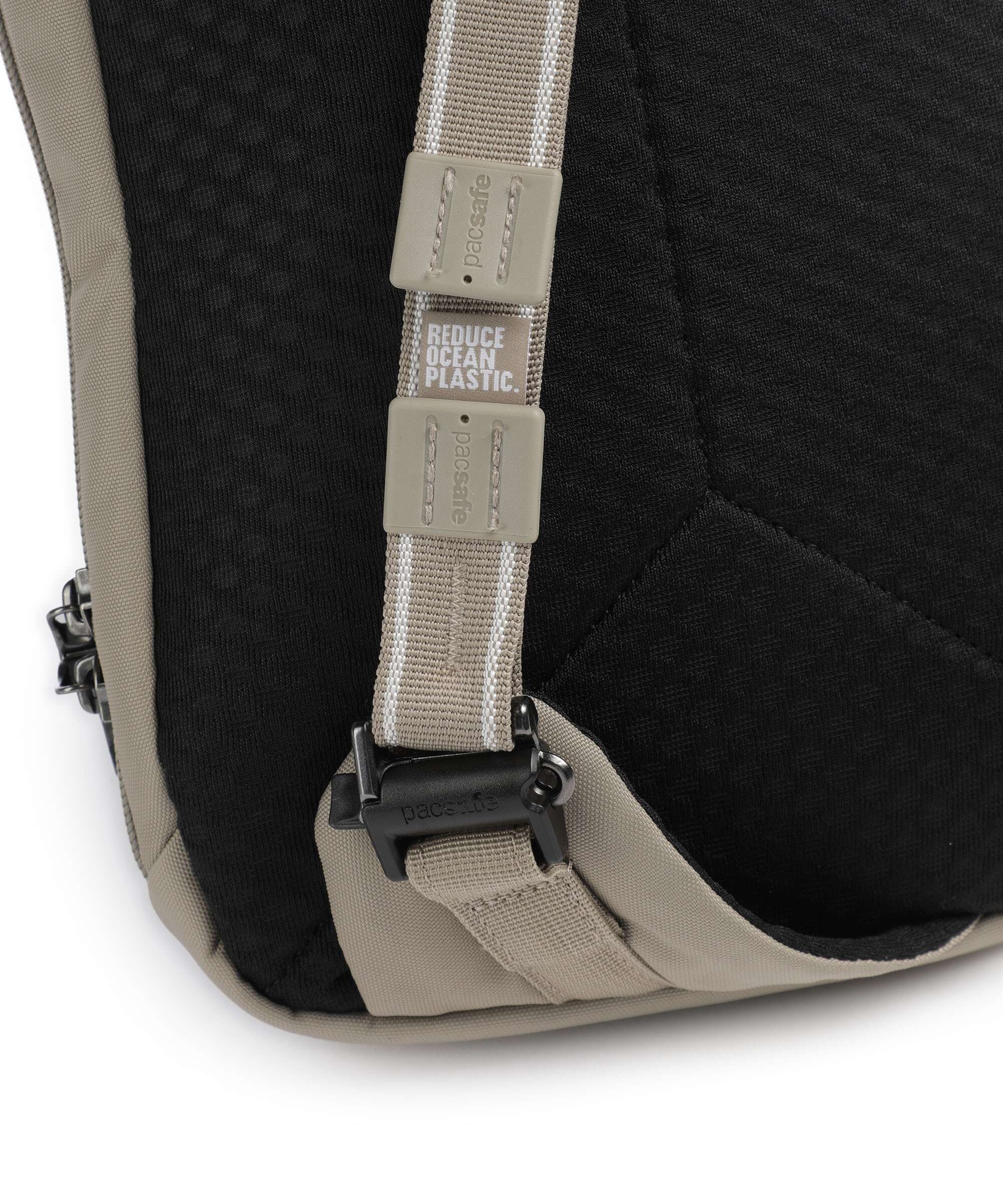Pacsafe V Sling bag beige