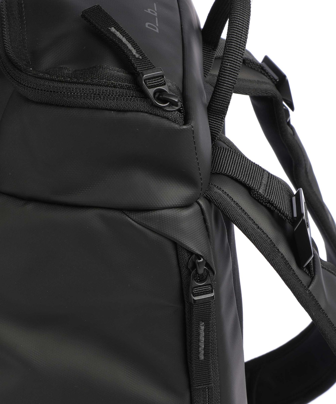 Db Hugger 20L Backpack black out