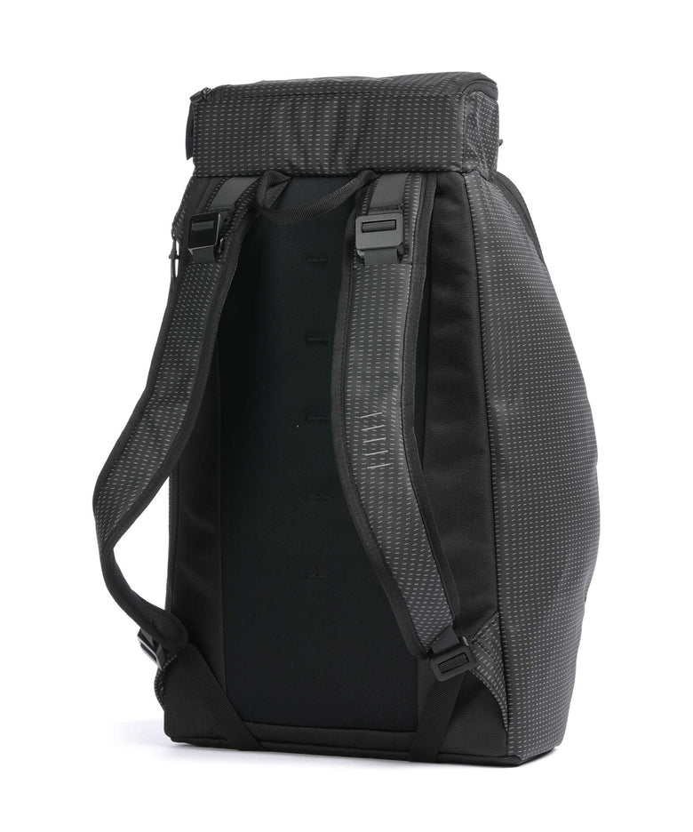 Db Hugger 25L Backpack reflective black