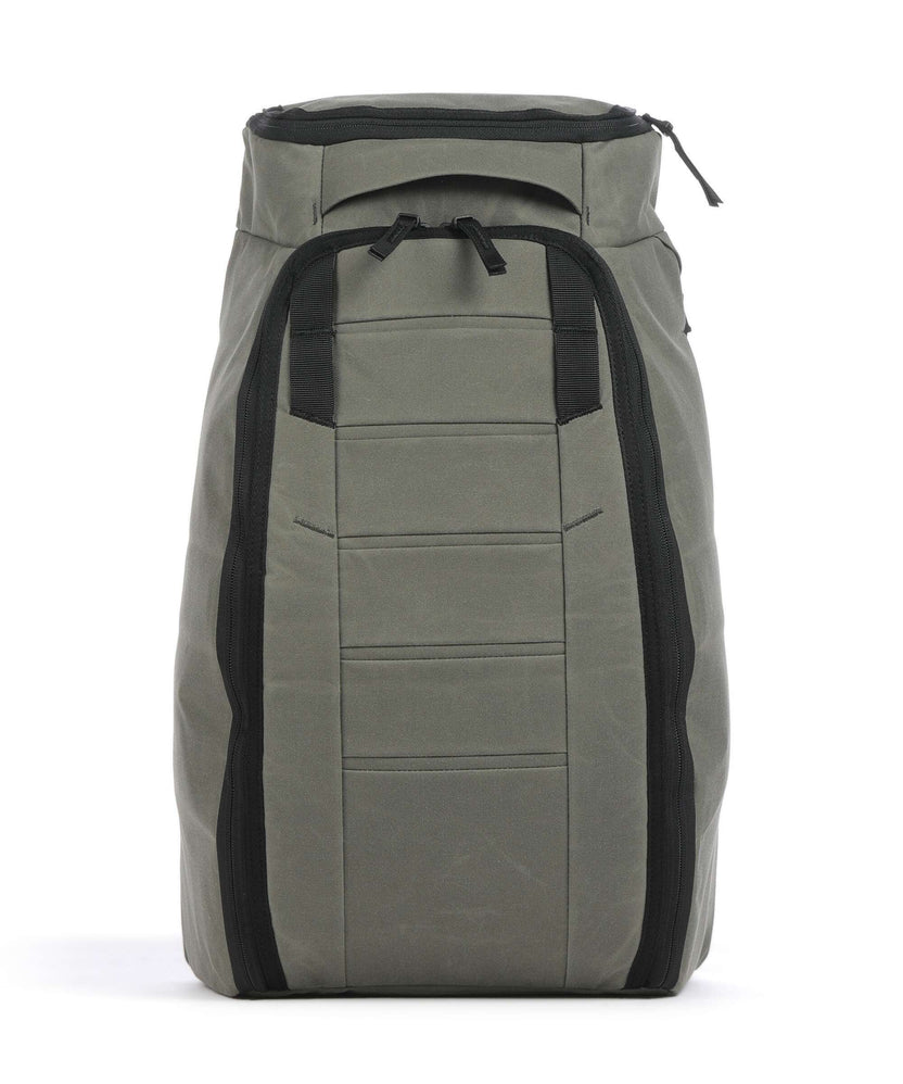 Db Hugger 25L Backpack forest green