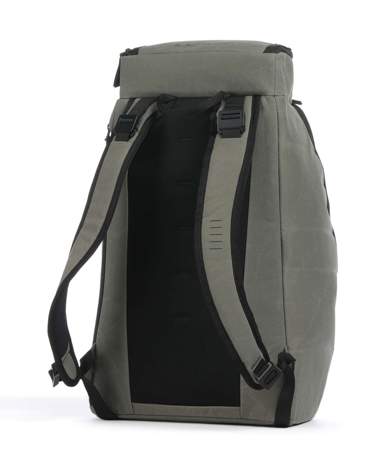 Db Hugger 25 Backpack forest green