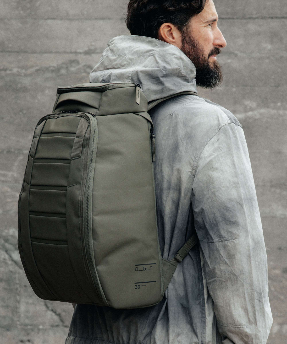 Db Hugger 30 Backpack garnet red