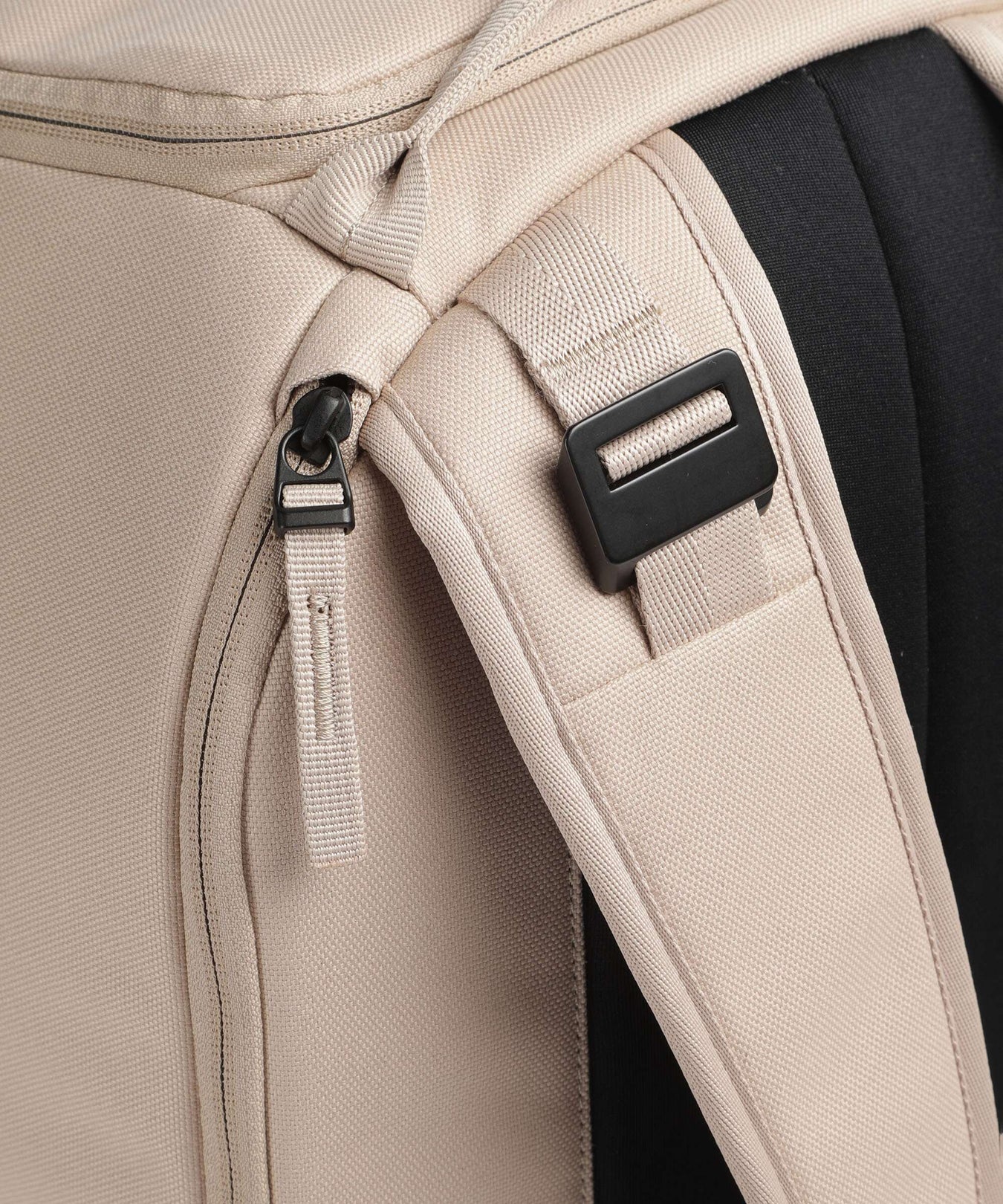 Db Ramverk 26 Backpack fogbow beige