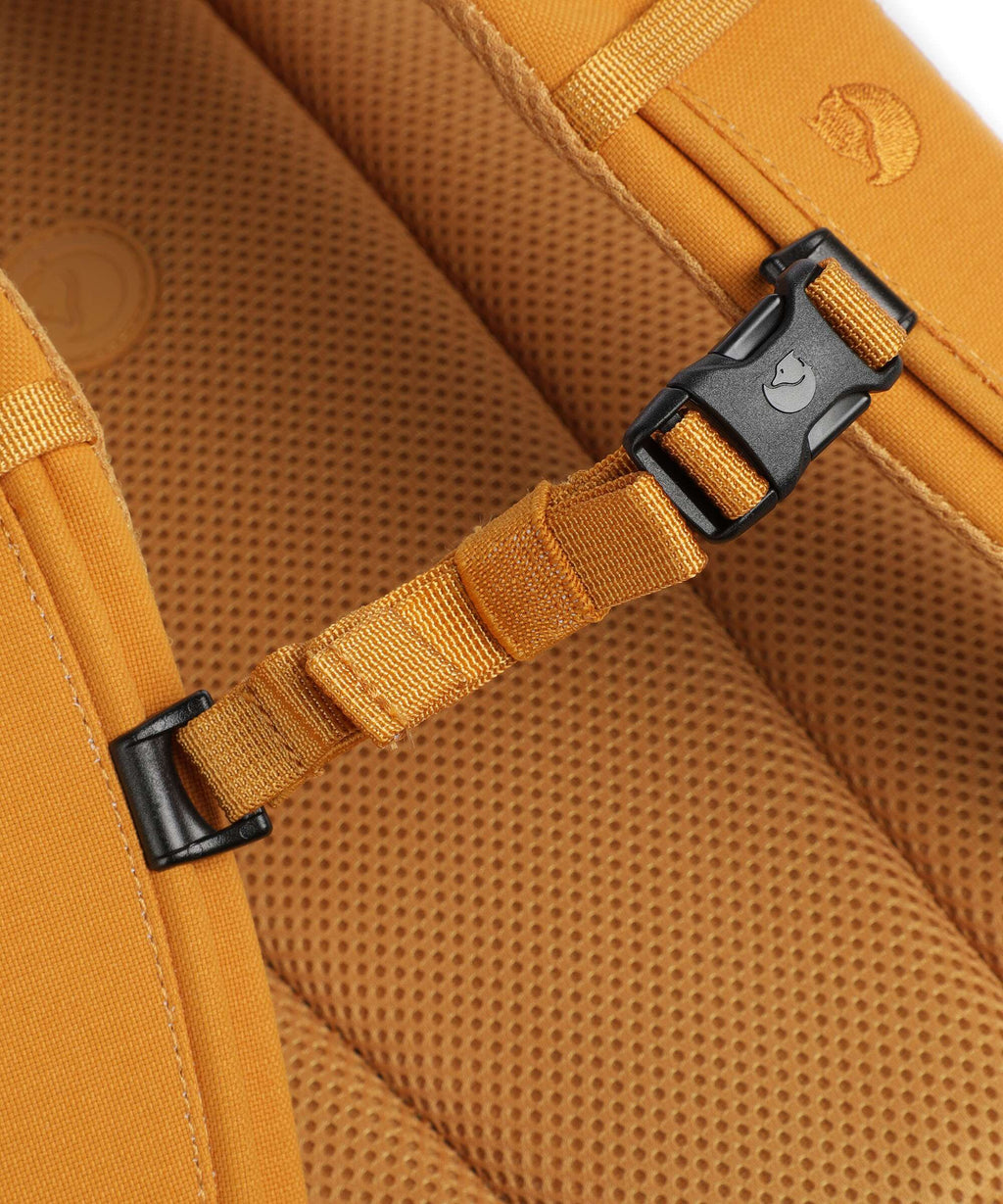 Fjällräven Ulvö 23 Backpack red/gold