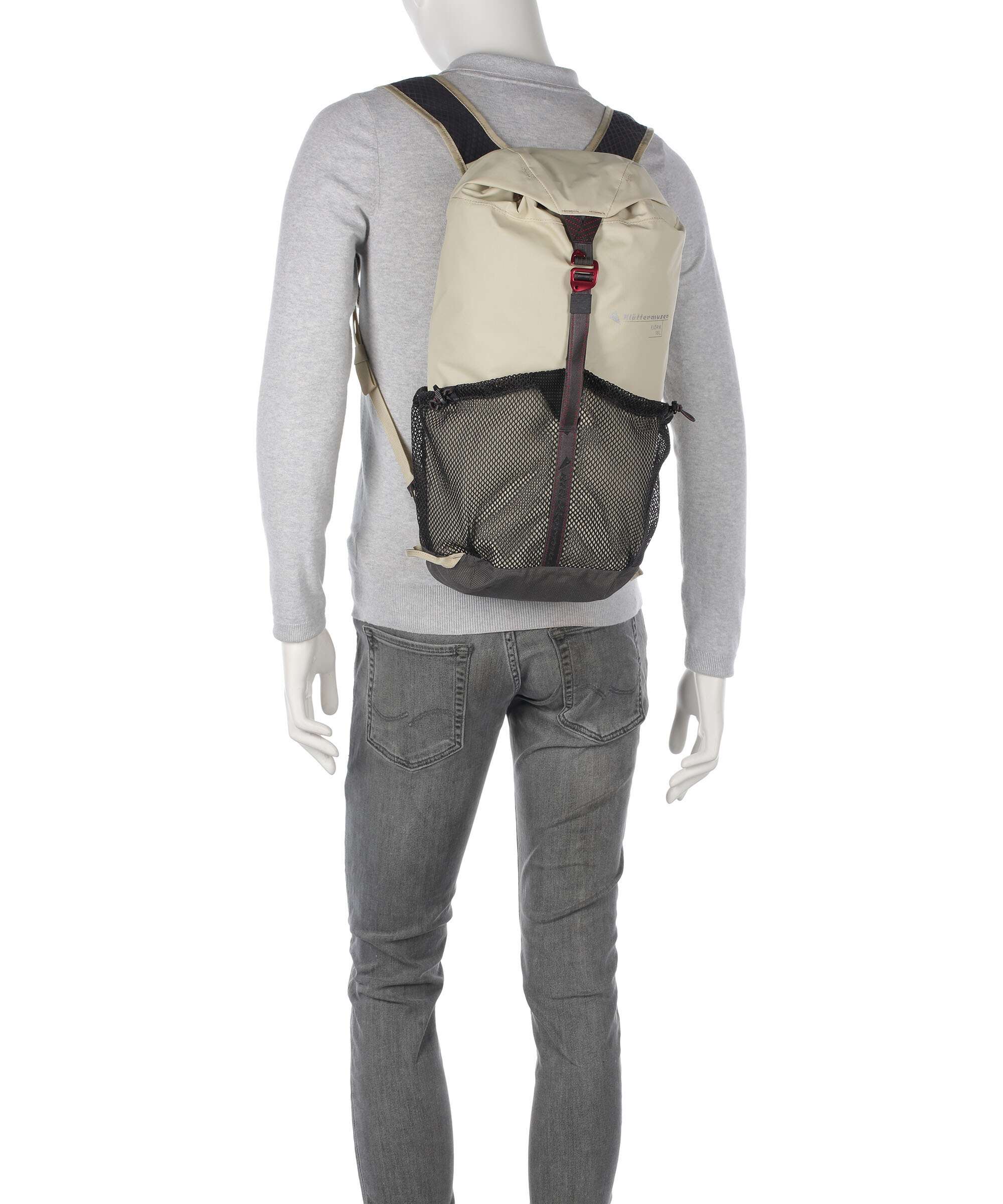 Klättermusen Fjörm 18 Trekking backpack raven