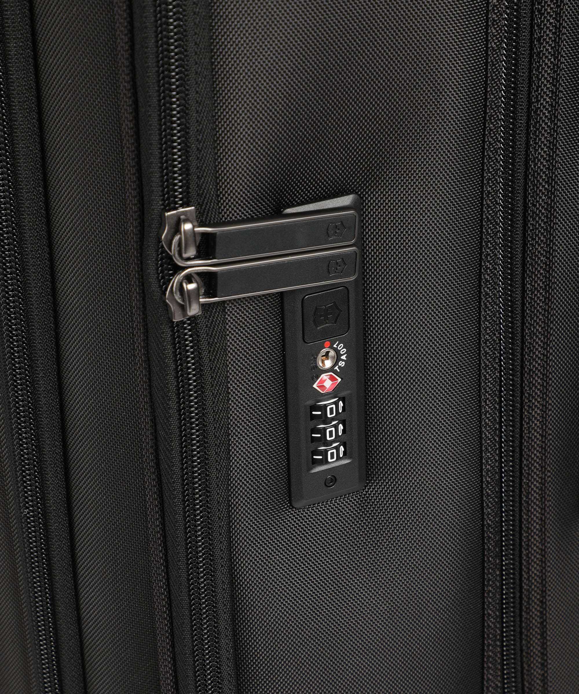 Victorinox Werks Traveler 7.0 XL Spinner (4 wheels) black