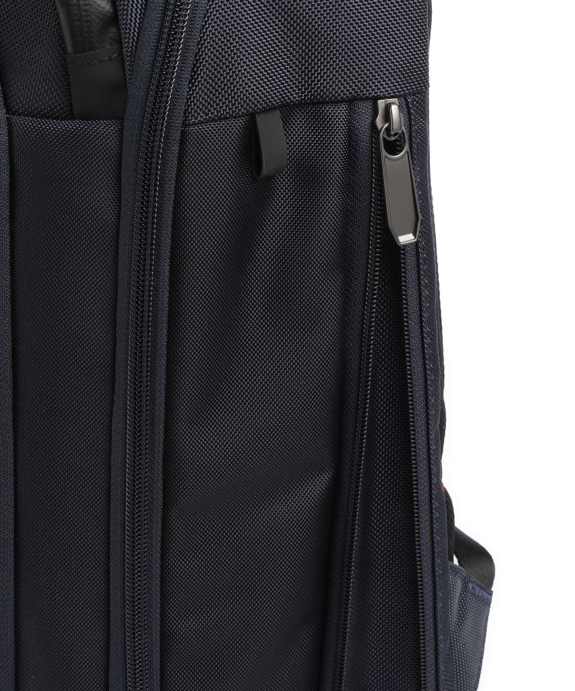 Victorinox Werks Traveler 7.0 Compact Backpack navy blue