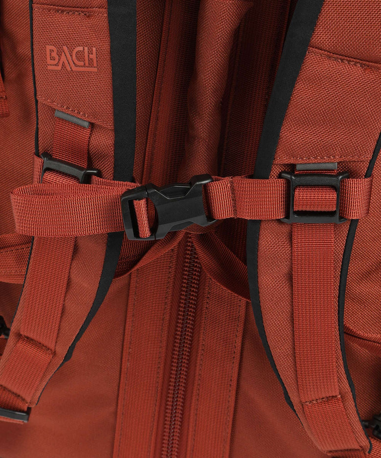 Bach Dr. Duffel 40 Weekend bag picante red
