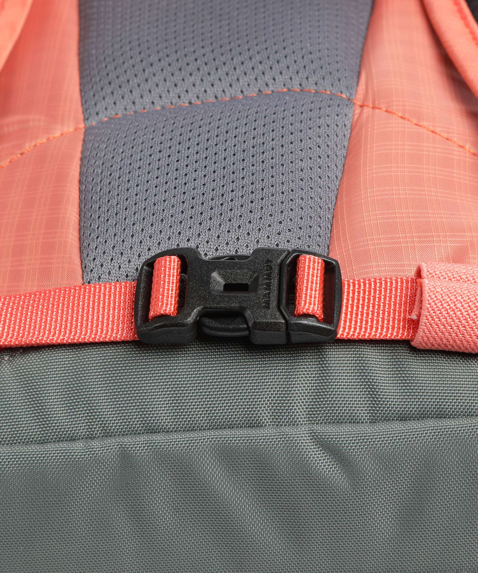 Mammut Neon Light Backpack salmon