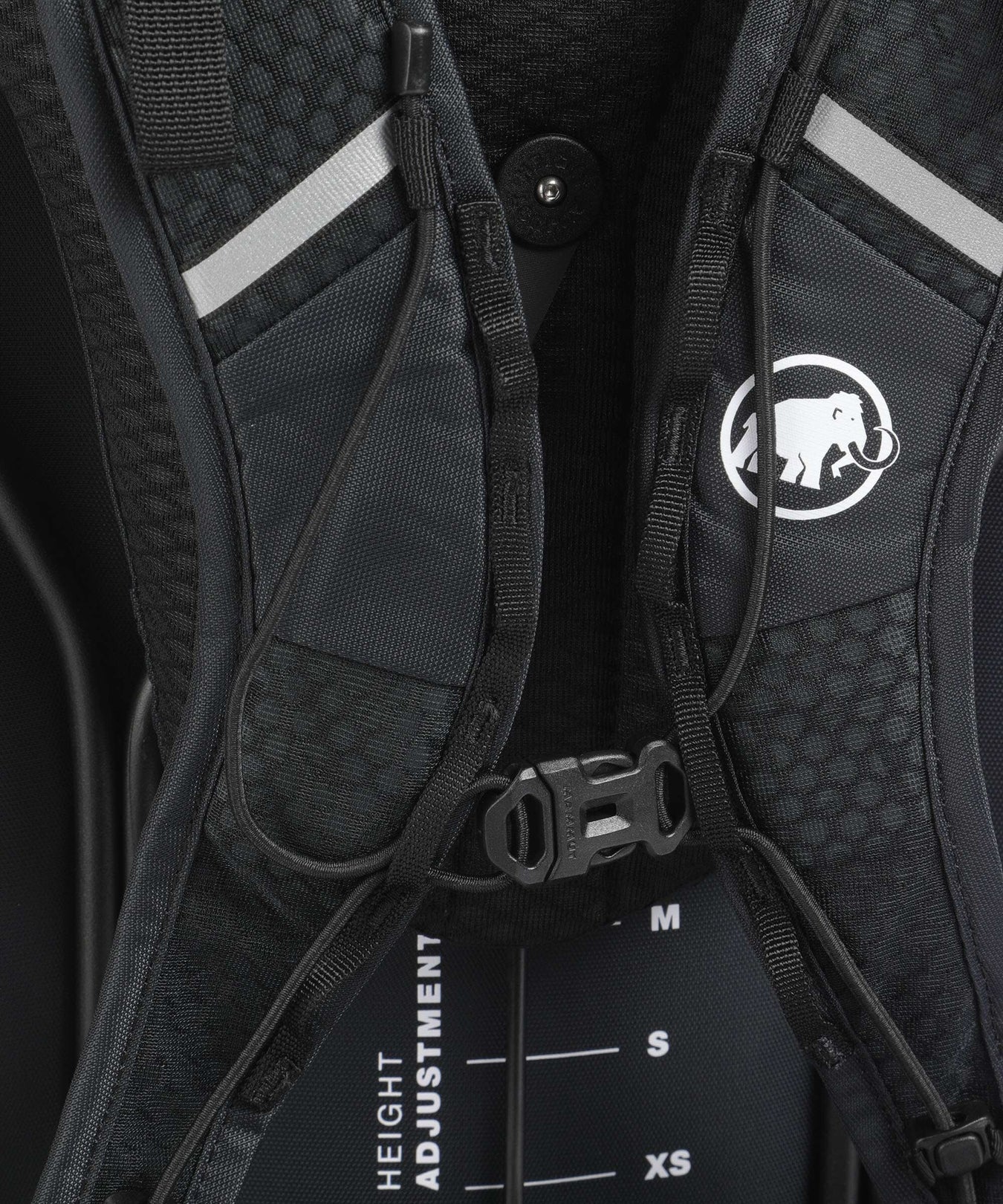 Mammut Ducan Spine 28-35 W Hiking backpack black