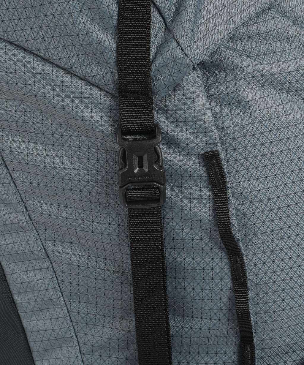 Mammut Ducan 26 Hiking backpack strata black