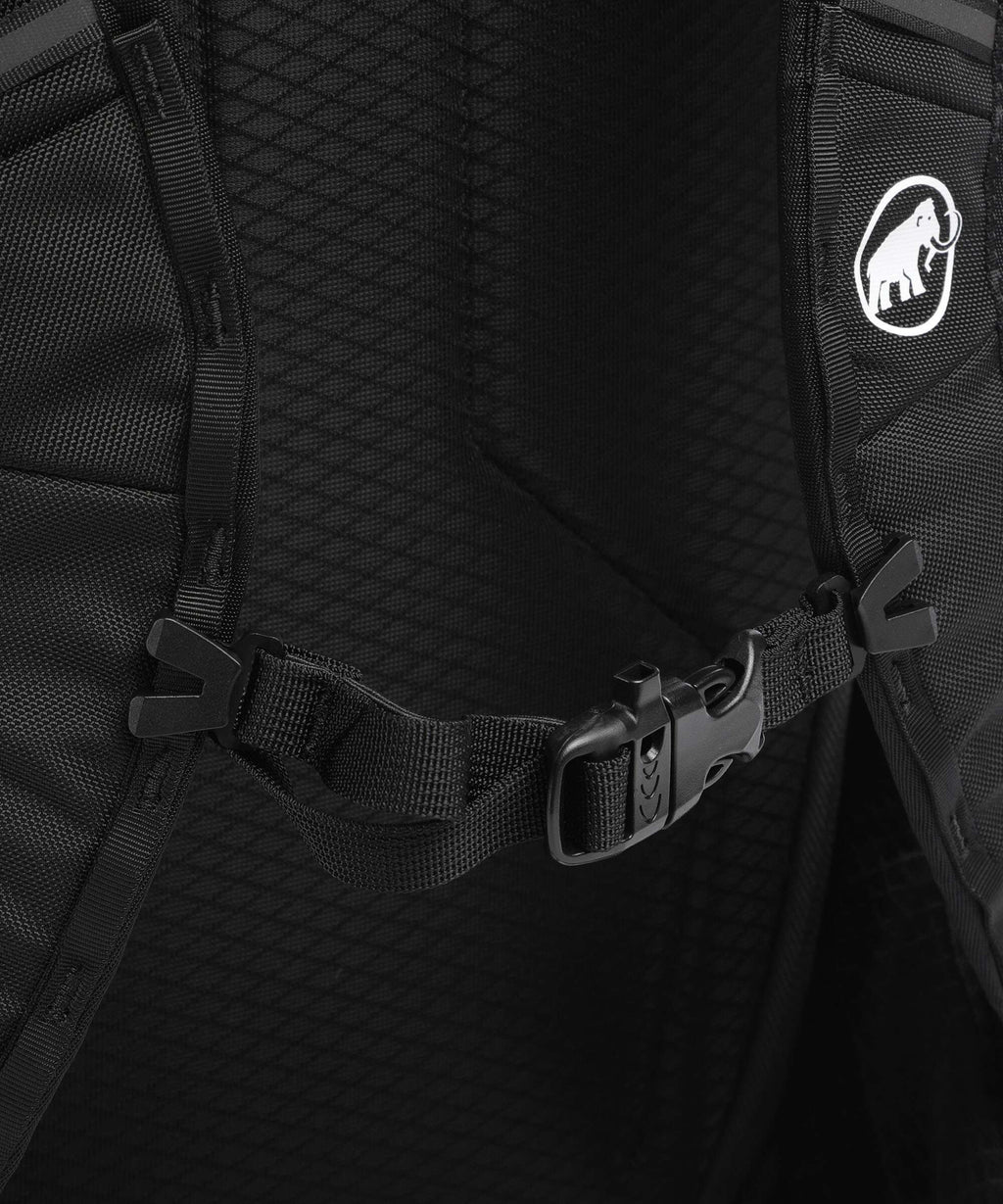 Mammut Nirvana 28 Hiking backpack marsh/black