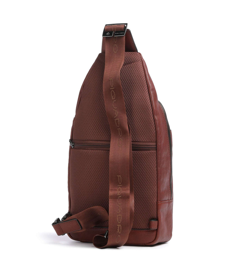 Piquadro Black Square Sling bag cuoio