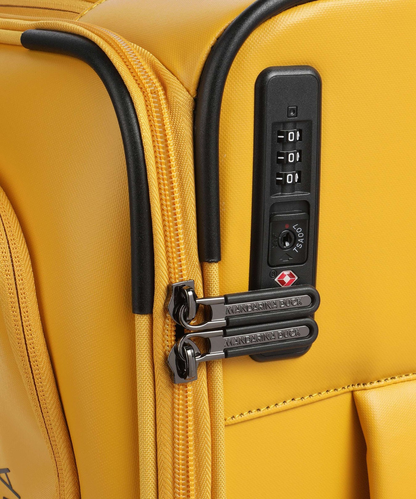 Mandarina Duck Eco Coated Spinner (4 wheels) duck yellow