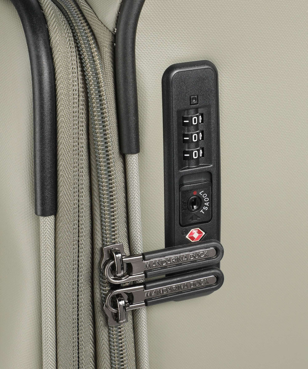 Mandarina Duck Eco Coated Spinner (4 wheels) mud