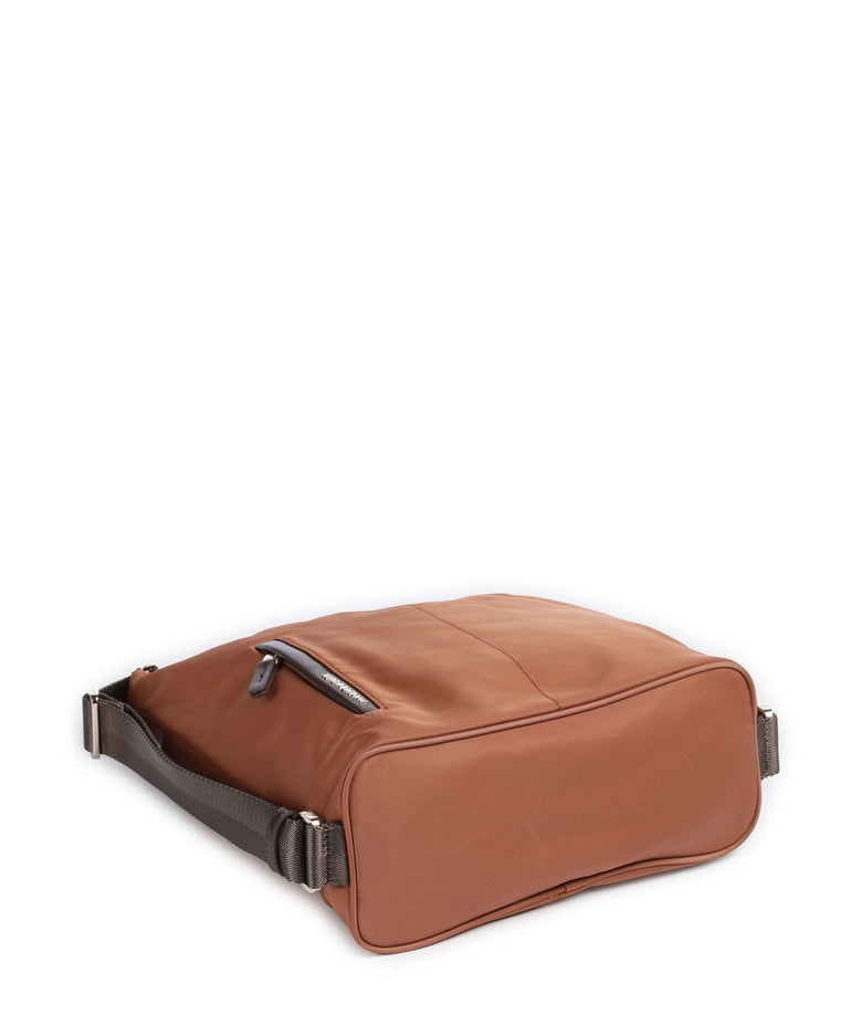 Mandarina Duck Hunter Backpack bag pecan nut