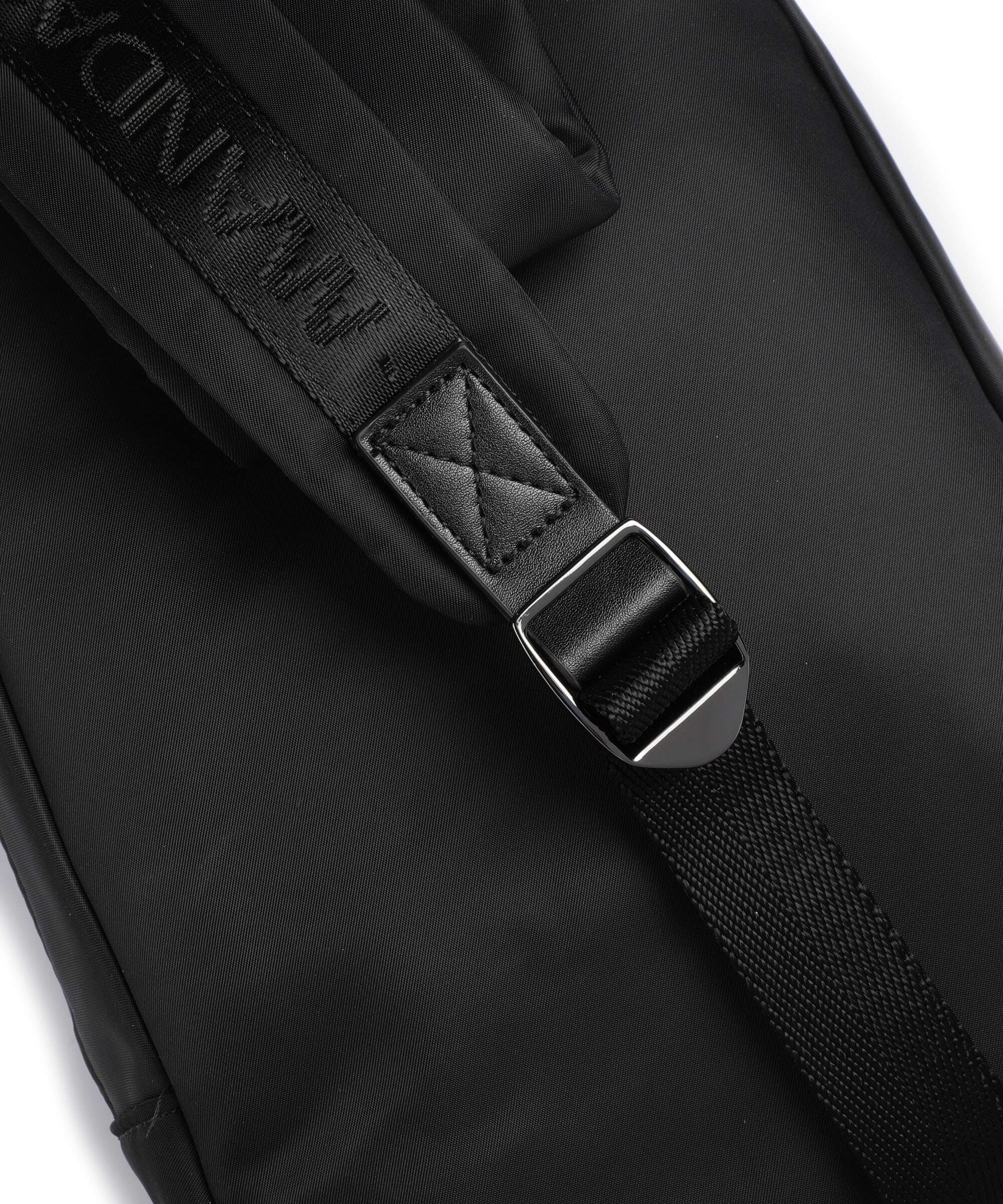 Mandarina Duck MD Urban Sling bag black