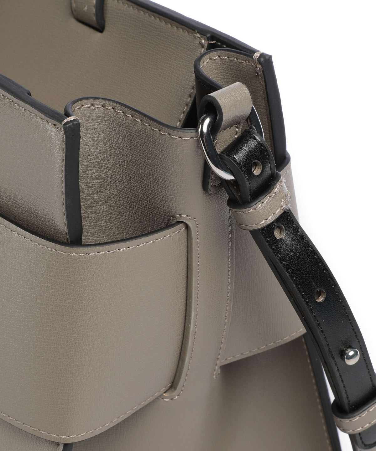 Armani Exchange Susie Handbag brown bass