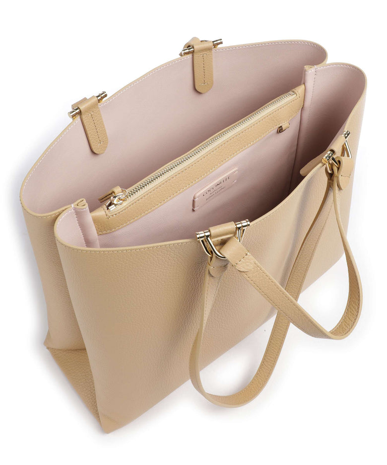 Coccinelle Hop On Tote bag fresh beige