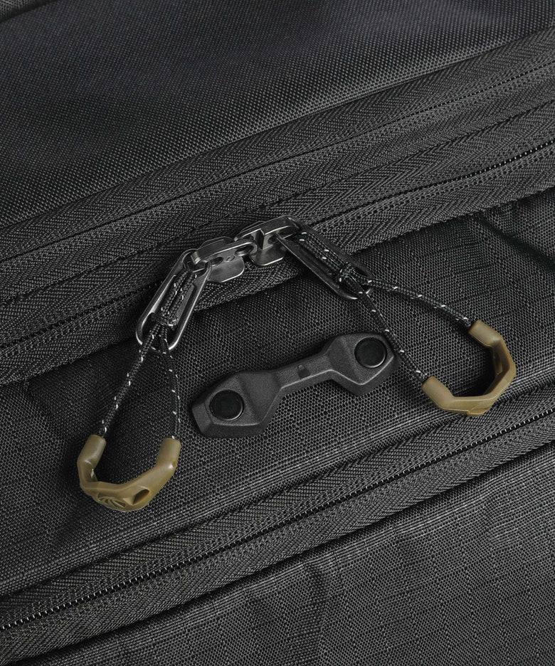 Eagle Creek Expanse 95 Spinner (4 wheels) midnight black