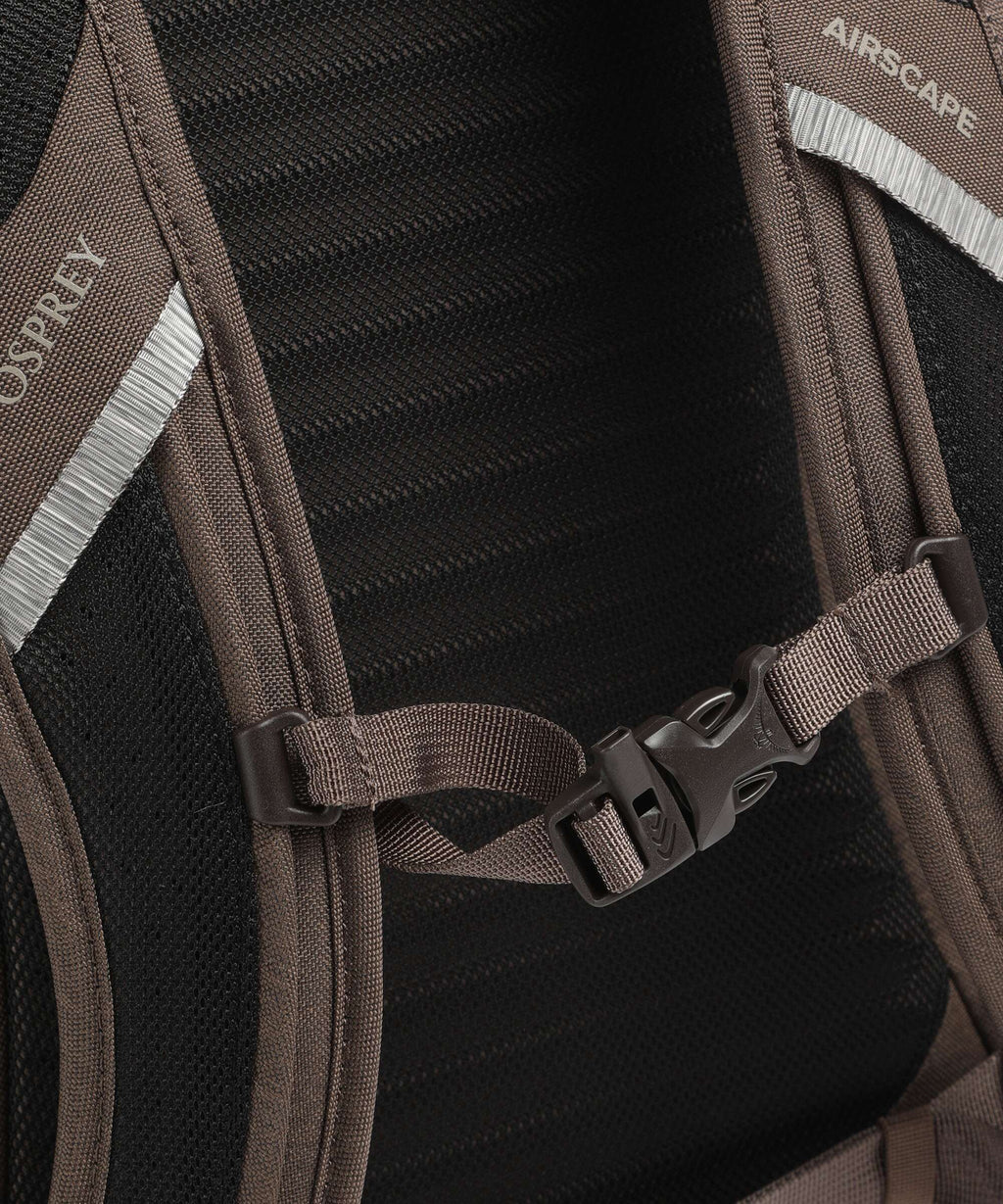 Osprey Quasar Backpack truffle brown