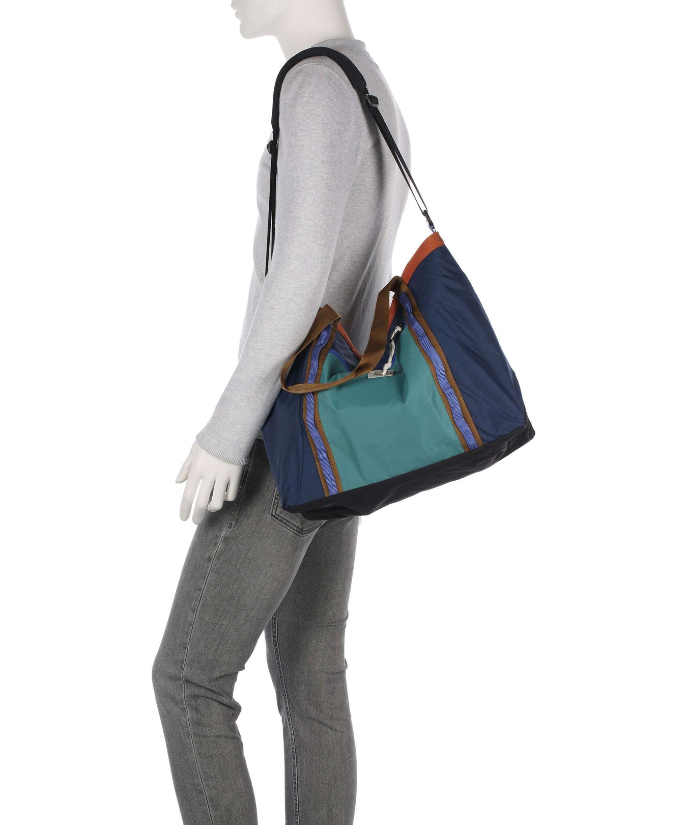 Topo Designs Mountain Utility Hobo bag midnight/caribbean