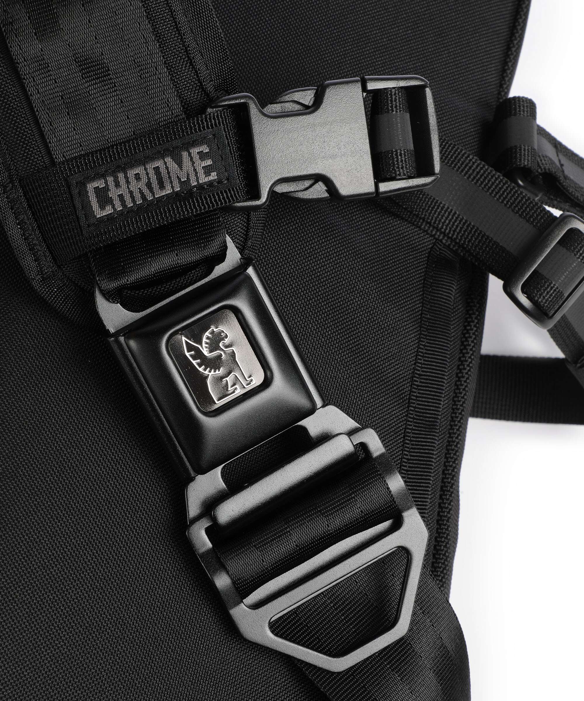 Chrome Kadet Sling bag black