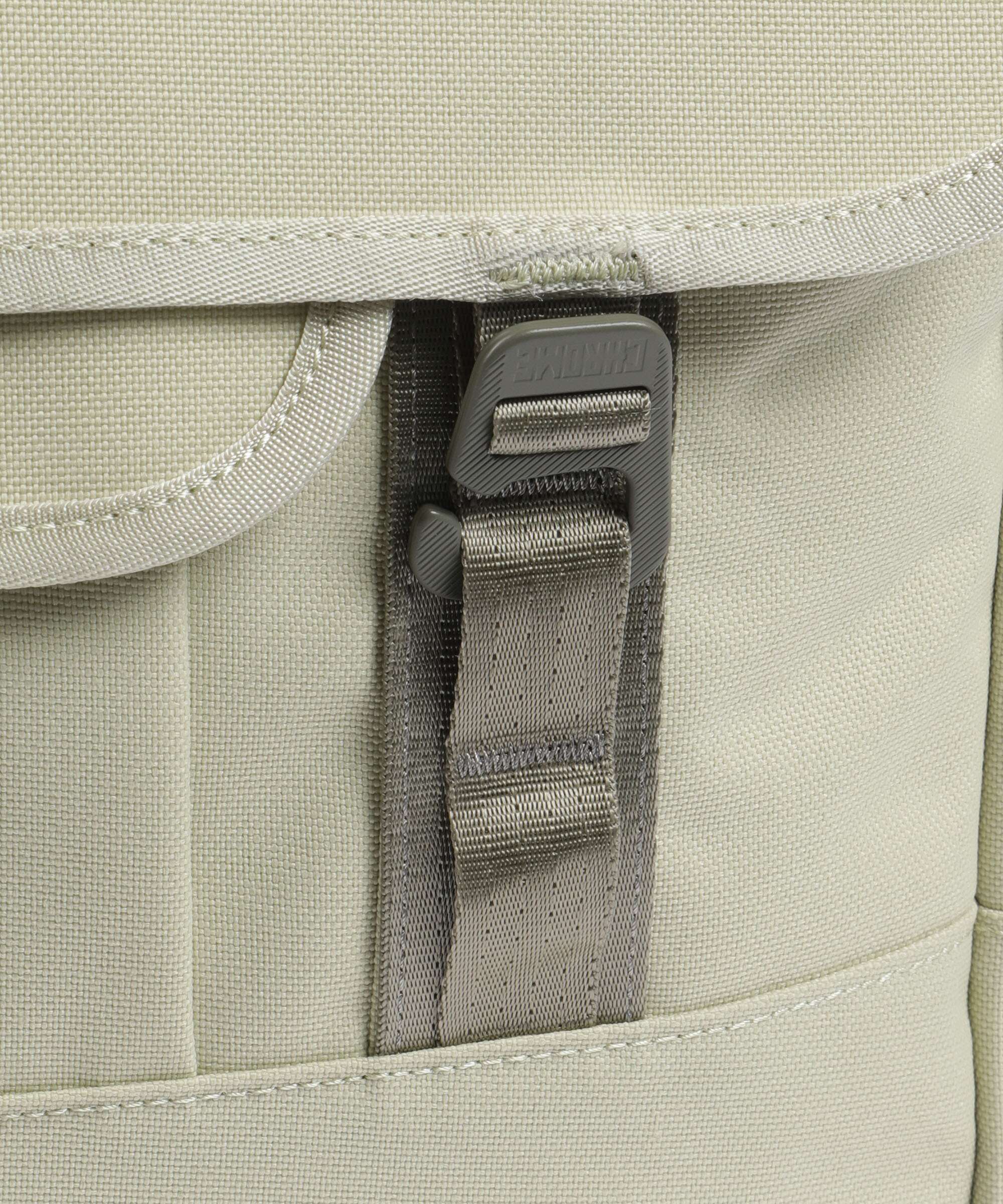 Chrome Midtown 20L Messenger bag sandstone
