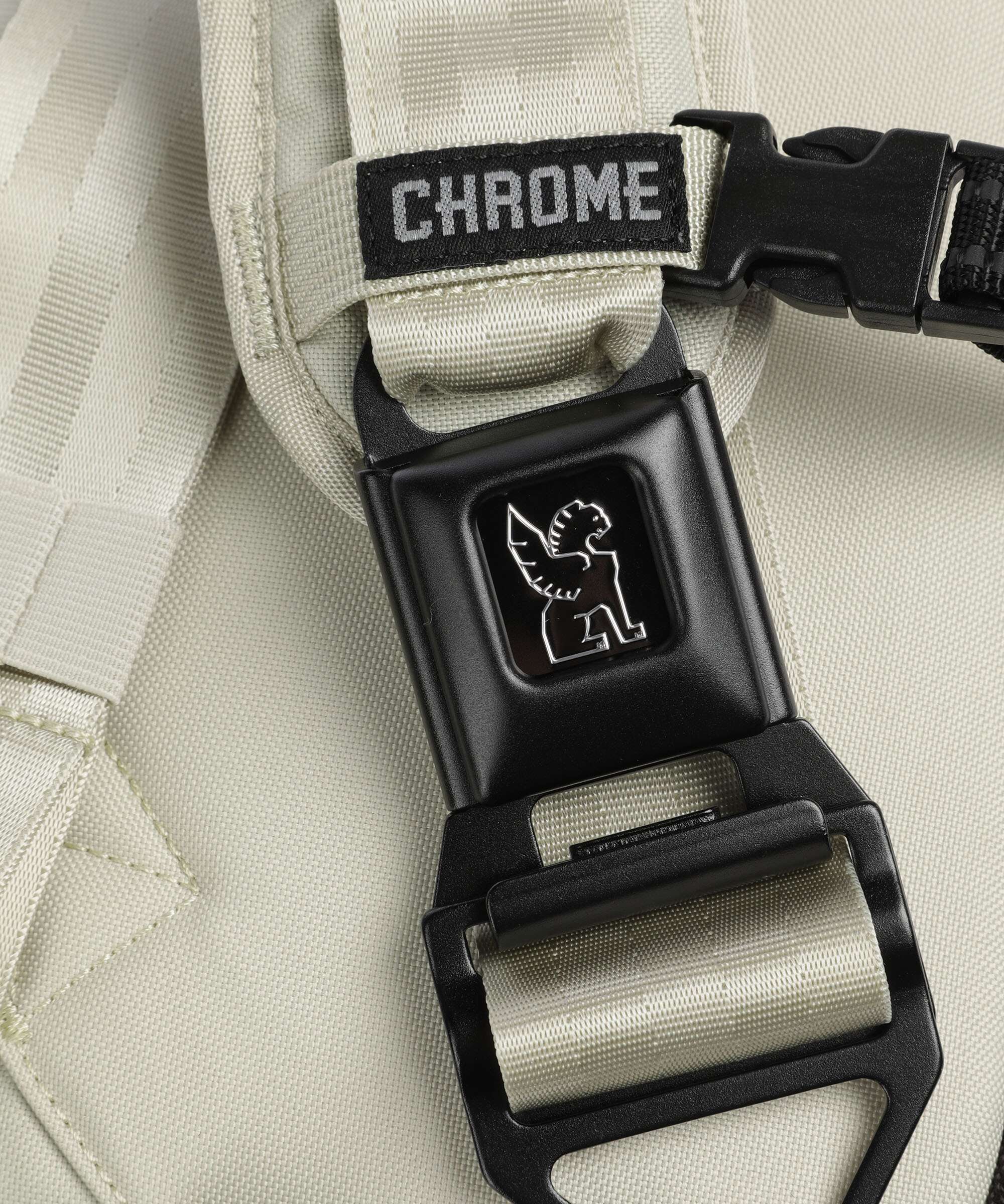 Chrome Kadet Sling bag sandstone
