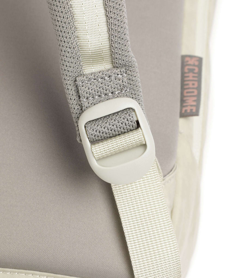 Chrome District Collection Camden 16L Backpack sandstone