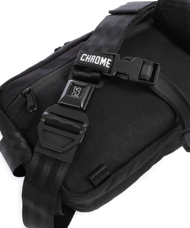 Chrome Barrage 5L Fanny pack black