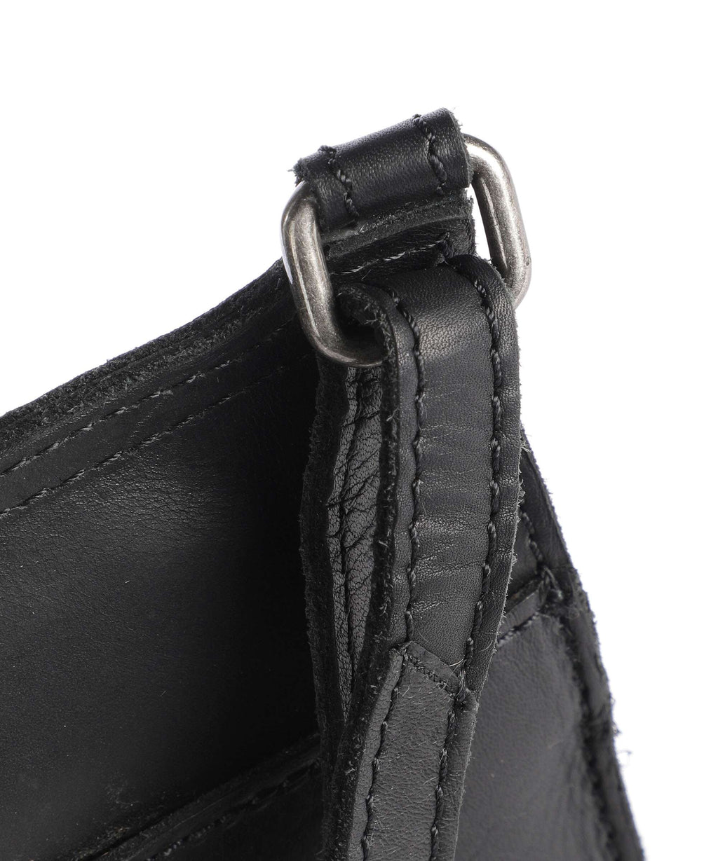 The Chesterfield Brand Wax Pull Up Cow Nebra Phone bag black