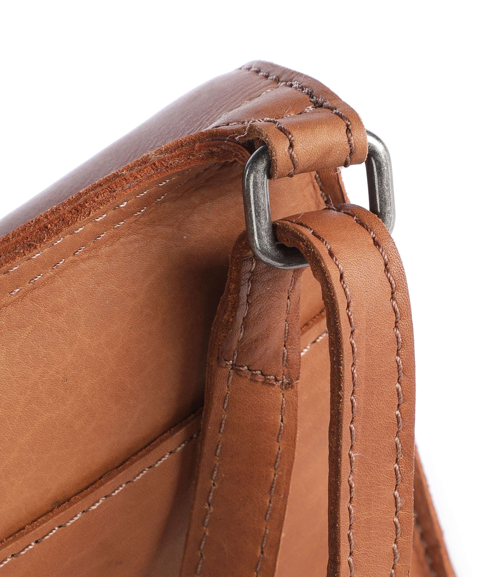 The Chesterfield Brand Wax Pull Up Cow Nebra Phone bag cognac