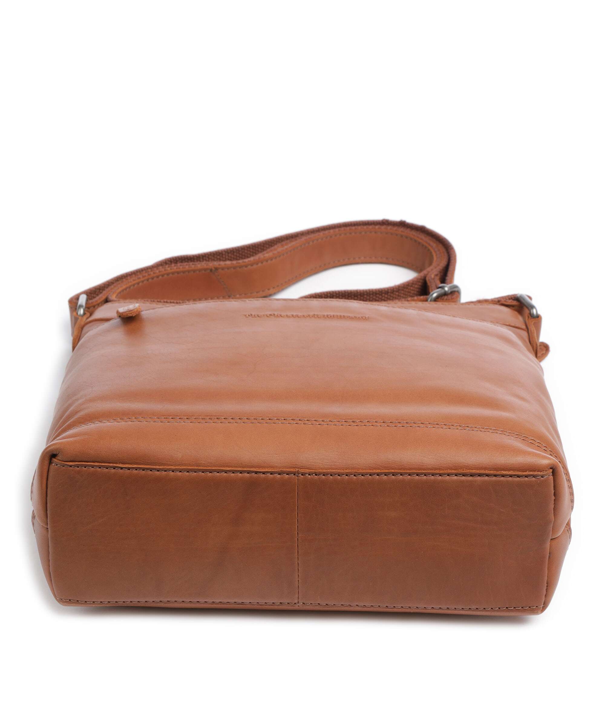 The Chesterfield Brand Wax Pull Up Cow Almeria Crossbody bag cognac